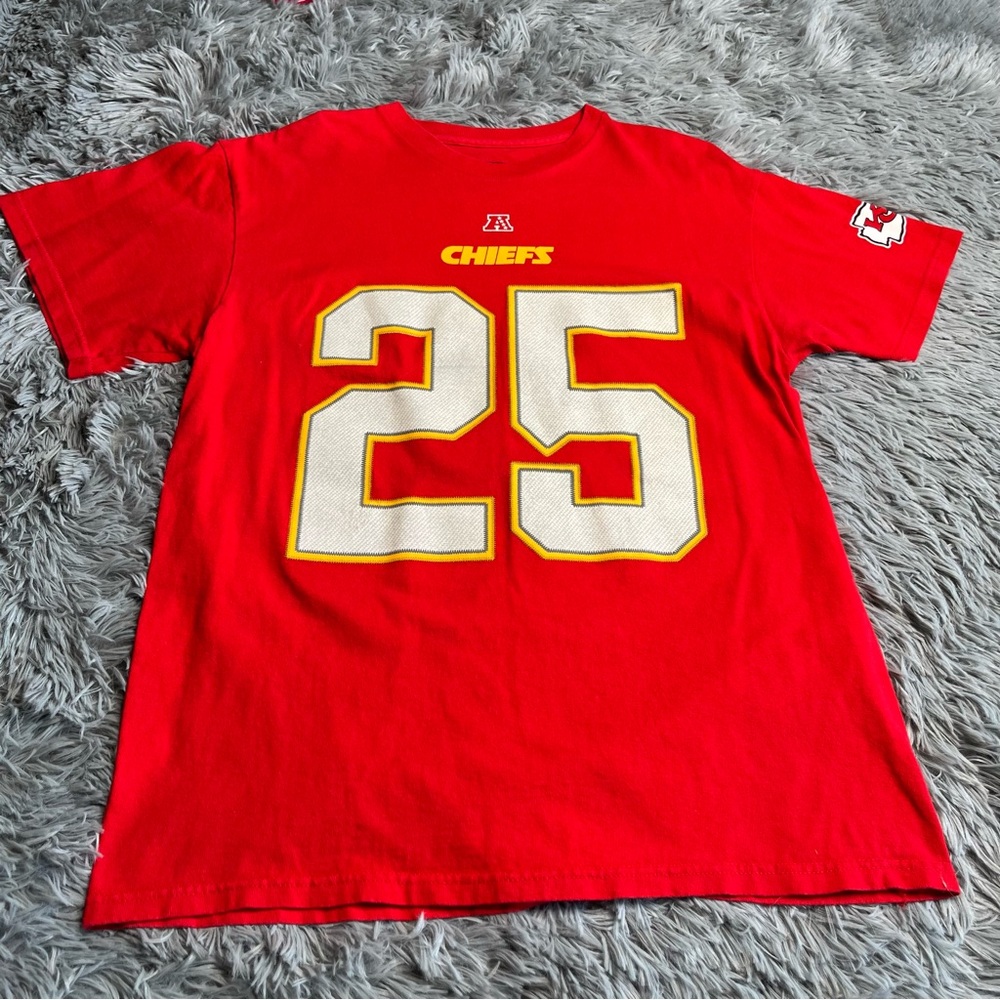 Kansas City KC Chiefs Shirt Mens Medium NFL Team Apparel Jamaal Charles Red 25